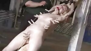 Alena Croft MILF aux gros seins se fait video porno des noire étirer le cul